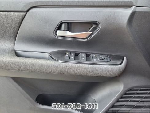 Certified 2026 Nissan Kicks SV w/ SV Premium Package FWD image 31
