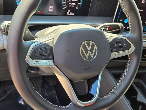 Used 2025 Volkswagen Tiguan S FWD image 16