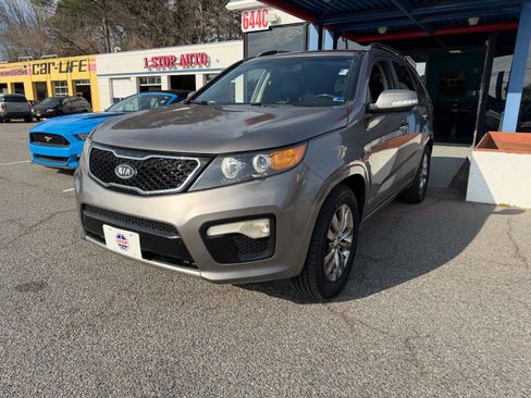 Used 2013 Kia Sorento SX w/ SX Premium Pkg image 1