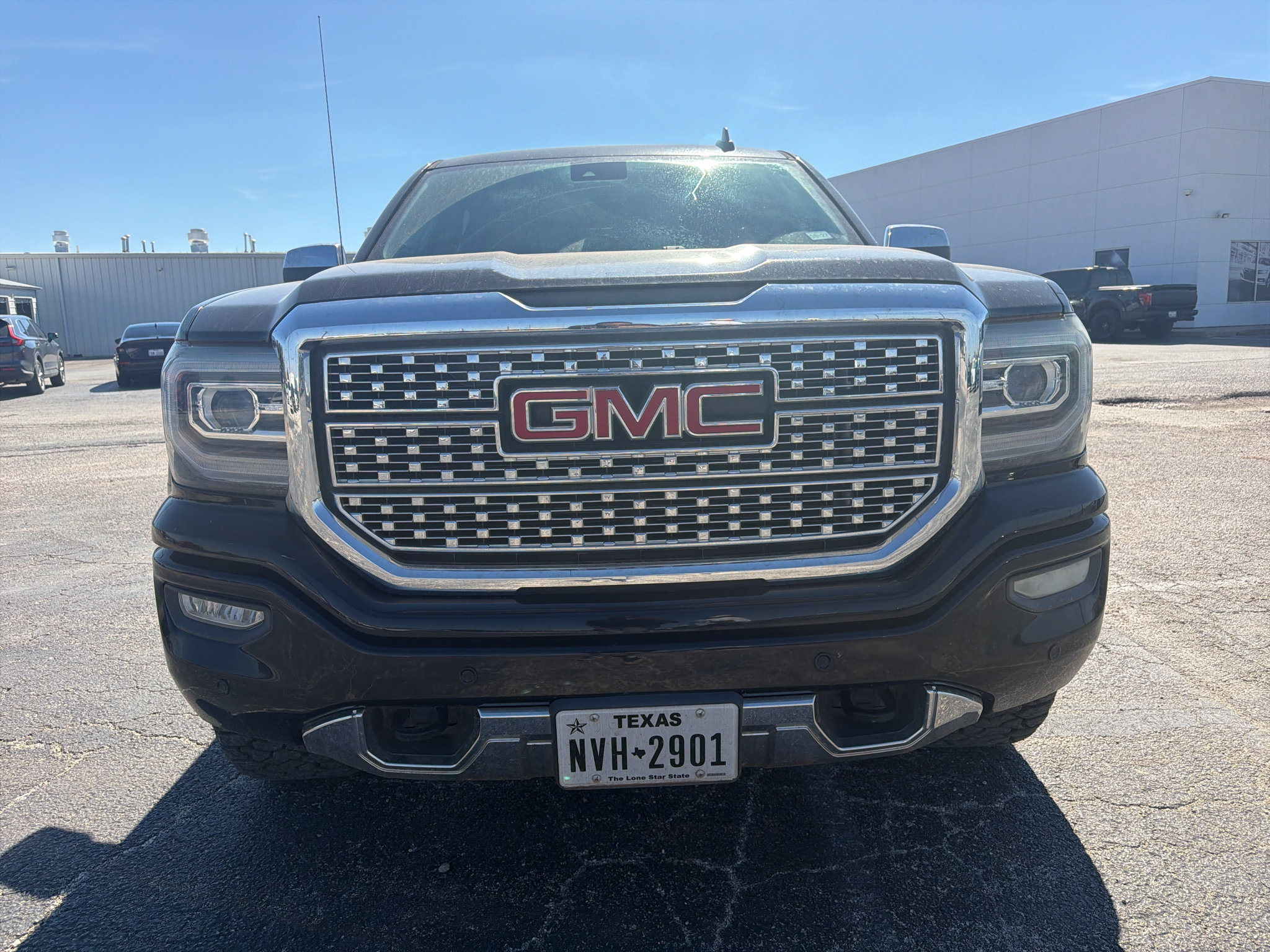 Used 2017 GMC Sierra 1500 Denali AWD/4WD image 2