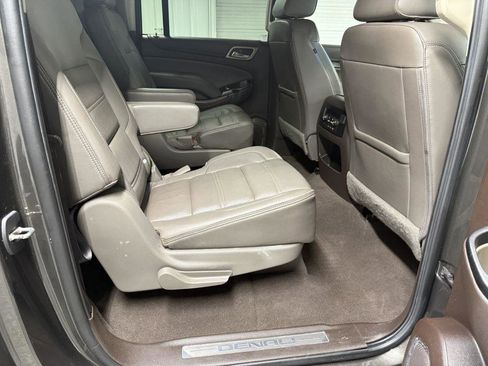 Used 2019 GMC Yukon XL Denali w/ Denali Ultimate Package image 35