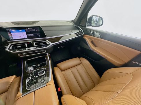 Used 2021 BMW X7 M50i w/ Executive Package AWD/4WD image 12
