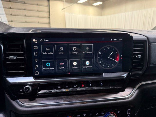 Used 2023 GMC Sierra 1500 SLT w/ SLT Convenience Package AWD/4WD image 19