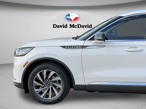 New 2026 Lincoln Aviator 2WD image 30