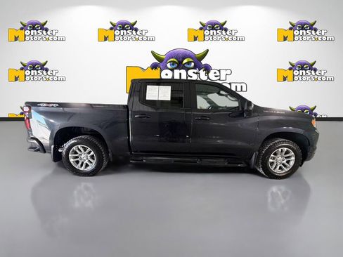 Used 2023 Chevrolet Silverado 1500 RST AWD/4WD image 3