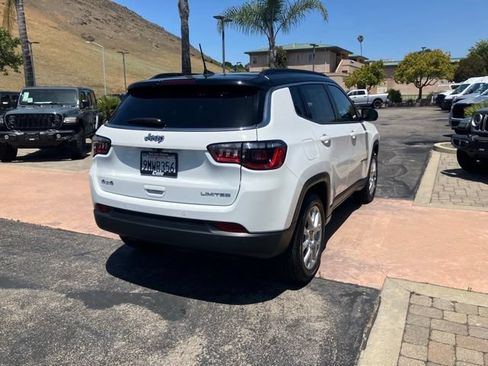 Used 2025 Jeep Compass Limited AWD/4WD image 7