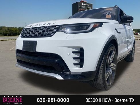 Used 2023 Land Rover Discovery Metropolitan Edition AWD/4WD image 3