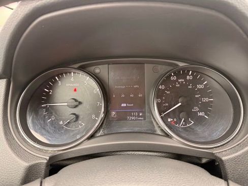 Used 2018 Nissan Rogue SV AWD/4WD image 22