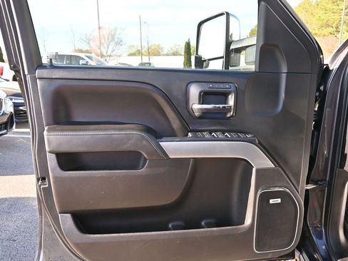 Used 2016 Chevrolet Silverado 2500 LTZ w/ Duramax Plus Package image 16