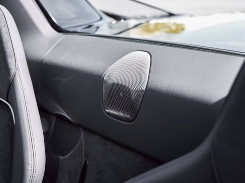 Used 2025 McLaren Artura Spider image 46