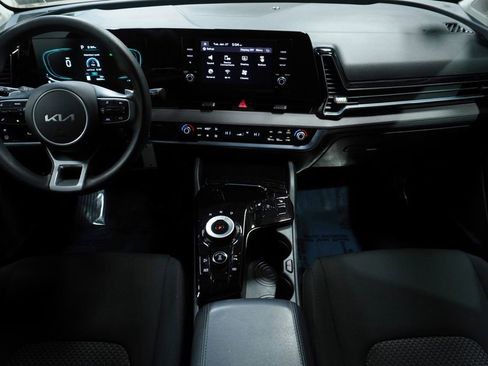 Used 2023 Kia Sportage LX image 14