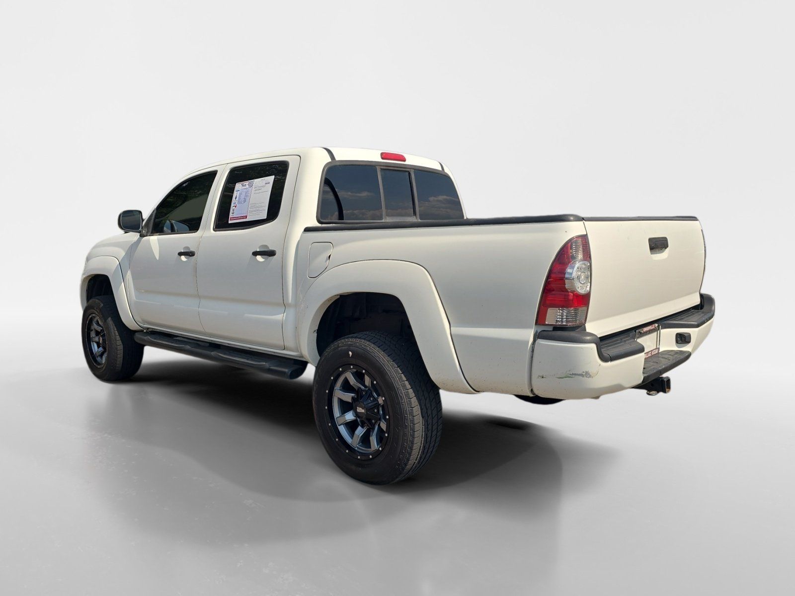 Used 2011 Toyota Tacoma PreRunner w/ SR5 Pkg #2 RWD image 3