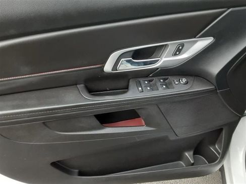 Used 2017 GMC Terrain SLE image 36