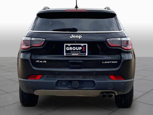 Used 2018 Jeep Compass Limited w/ Navigation Group AWD/4WD image 4