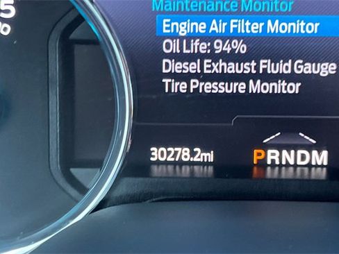 Used 2022 Ford F250 Lariat w/ Black Appearance Package image 29