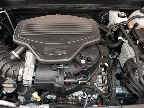 Used 2024 Cadillac XT5 Sportv w/ Technology Package AWD/4WD image 3