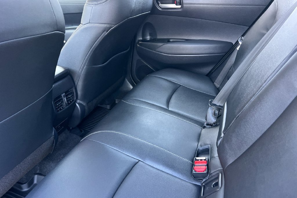 Certified 2026 Toyota Corolla Cross XLE FWD image 15