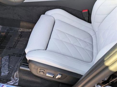 New 2026 BMW X5 xDrive40i w/ M Sport Package image 4