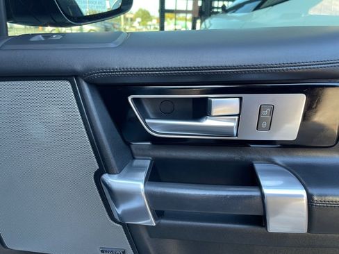 Used 2016 Land Rover LR4 HSE LUX image 40