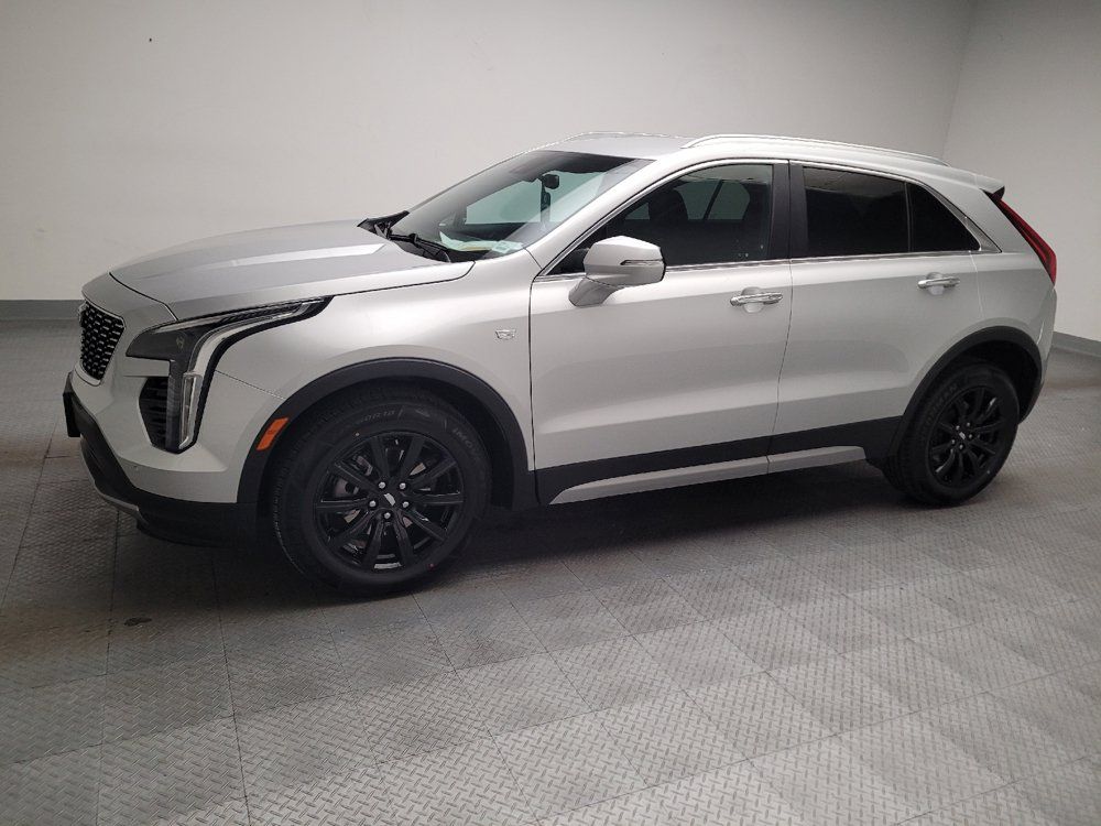Used 2022 Cadillac XT4 Premium Luxury w/ Safety Alert Package AWD/4WD image 2