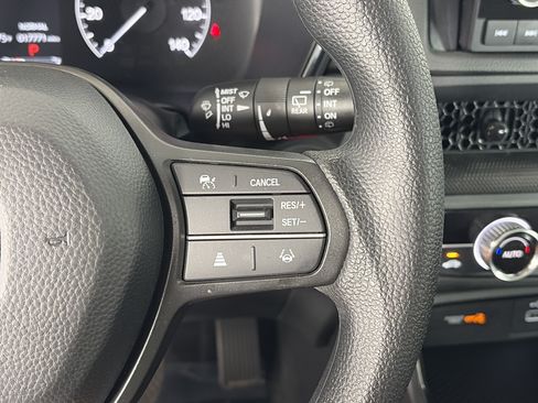 Used 2025 Honda CR-V EX image 27