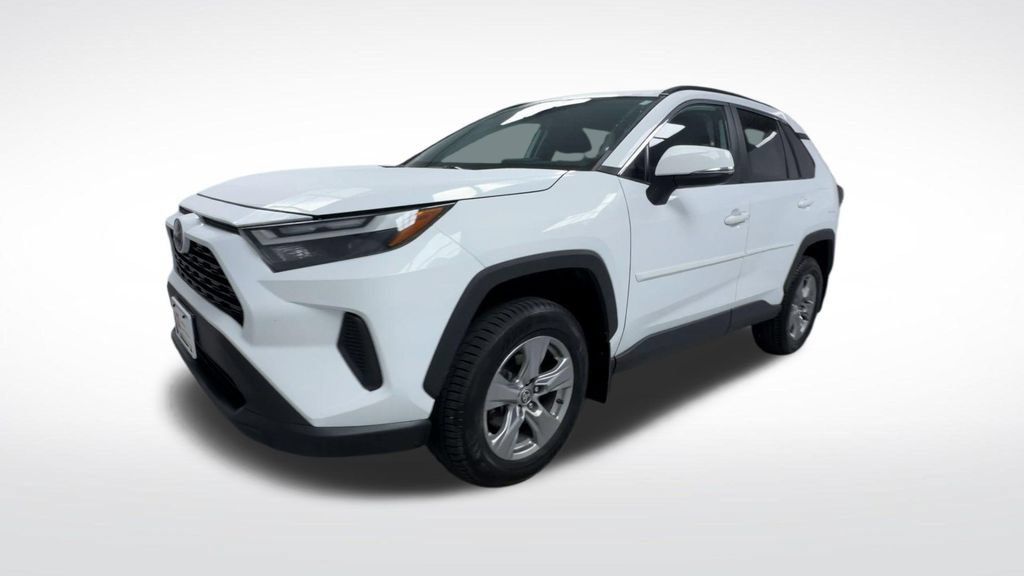 Certified 2023 Toyota RAV4 XLE w/ XLE Grade Weather Package AWD/4WD image 5