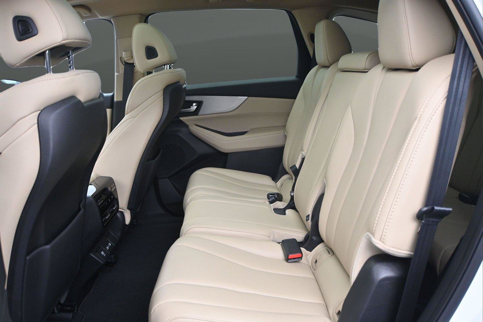 Certified 2024 Acura MDX SH-AWD image 9