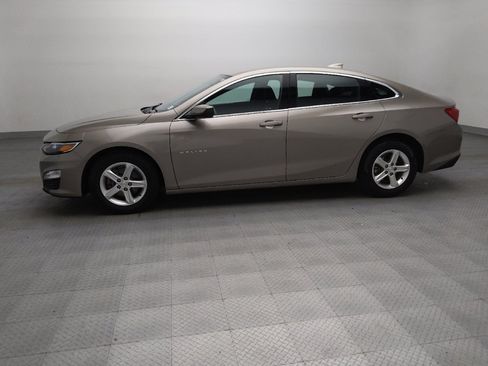 Used 2023 Chevrolet Malibu LT FWD image 2