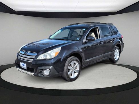 Used 2014 Subaru Outback 2.5i Limited w/ Moonroof Package image 4