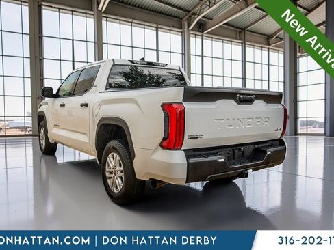 Used 2022 Toyota Tundra SR5 AWD/4WD image 25
