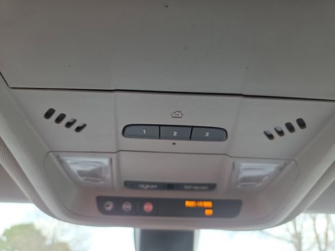 Used 2019 GMC Terrain SLT w/ Preferred Package image 20