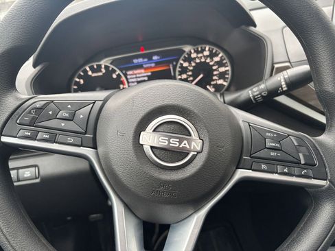 Used 2025 Nissan Altima 2.5 SV image 27