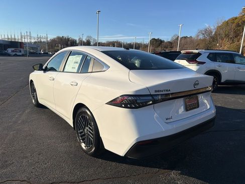 New 2026 Nissan Sentra SV w/ SV Convenience Package FWD image 3