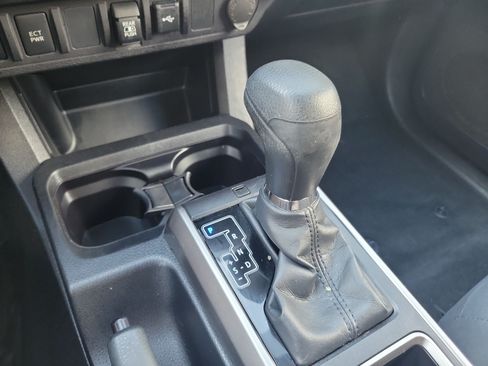 Certified 2022 Toyota Tacoma SR5 w/ Technology Package RWD image 28