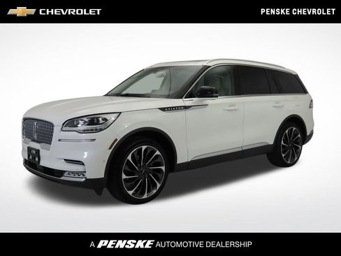 Used 2023 Lincoln Aviator Reserve w/ Equipment Group 201A AWD/4WD image 1
