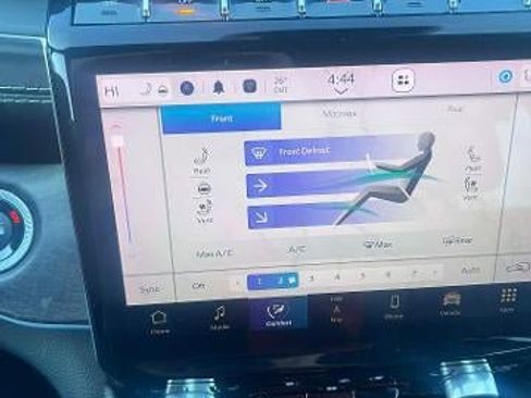 Used 2022 Jeep Grand Cherokee Overland w/ Luxury Tech Group IV image 10