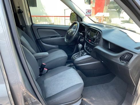 Used 2020 RAM ProMaster City SLT w/ Popular Equipment Group image 6