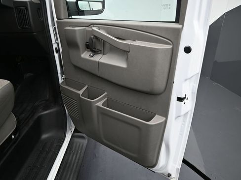Used 2023 Chevrolet Express 3500 LT w/ LT Preferred Equipment Group RWD image 14