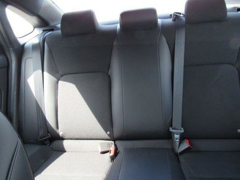 Used 2023 Honda Civic Sport image 28