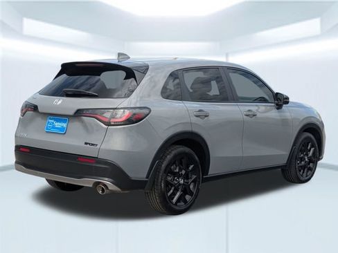 Used 2023 Honda HR-V Sport image 6