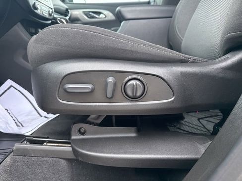 Certified 2023 Chevrolet Traverse LT image 16