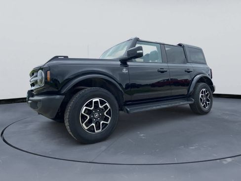 Used 2025 Ford Bronco Outer Banks AWD/4WD image 15