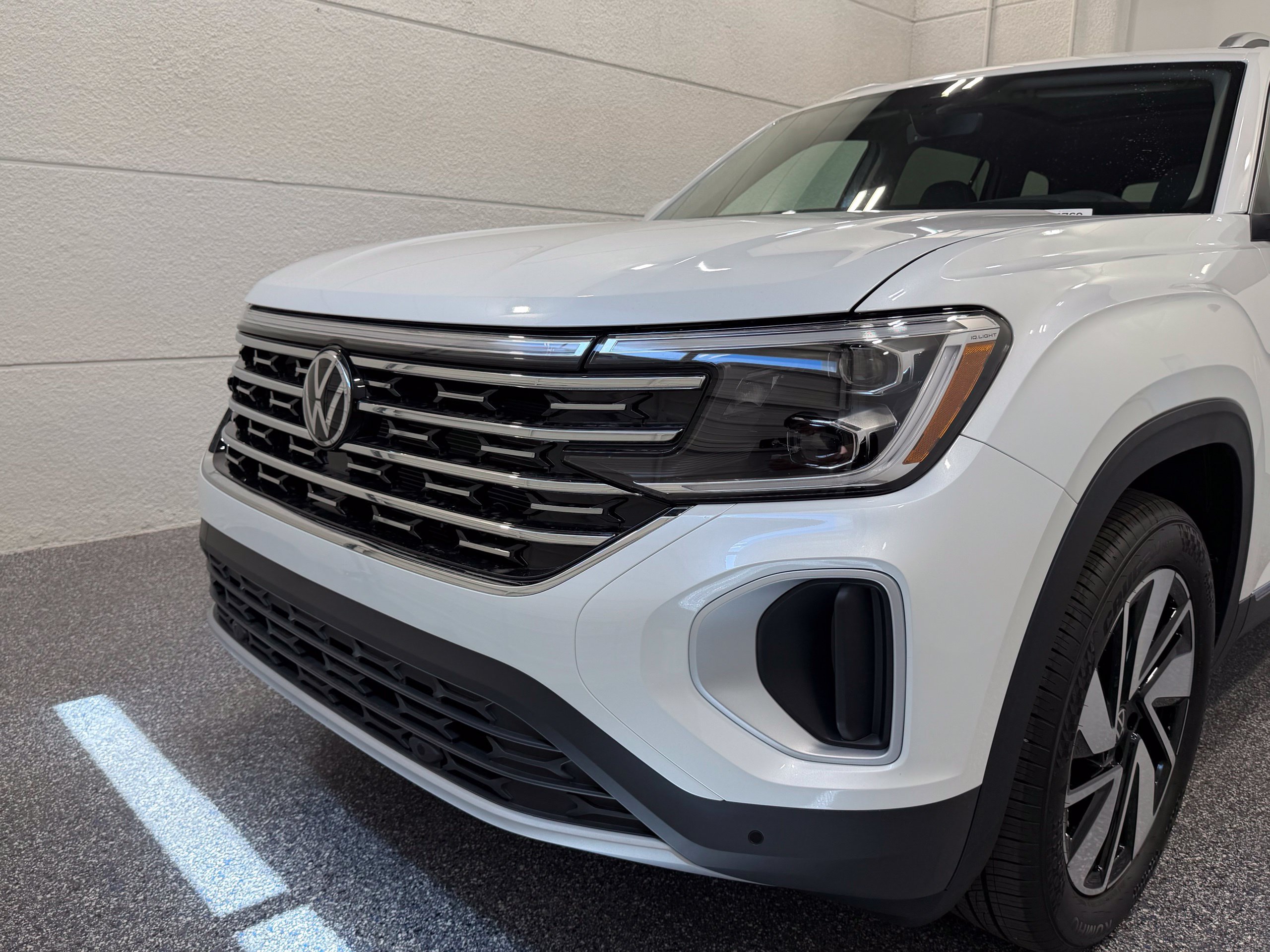 New 2026 Volkswagen Atlas SEL AWD/4WD image 15