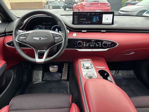 Used 2023 Genesis GV70 2.5T w/ Sport Prestige Package image 16
