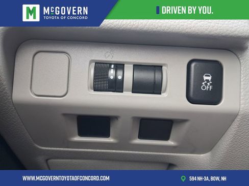 Used 2017 Subaru Forester 2.5i Premium w/ All-Weather Package AWD/4WD image 21