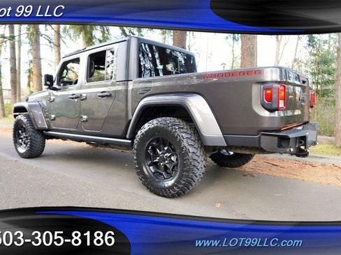 Used 2021 Jeep Gladiator Sport image 11