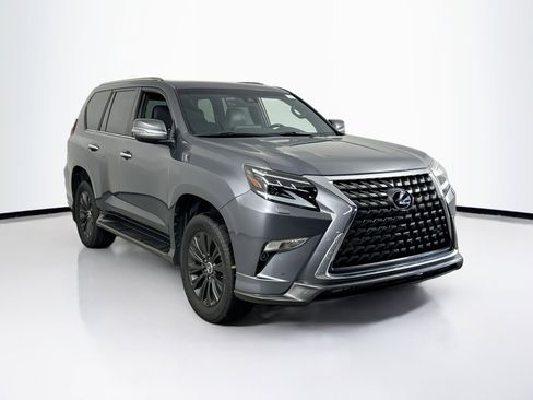 Used 2022 Lexus GX 460 Premium w/ Accessory Package image 3