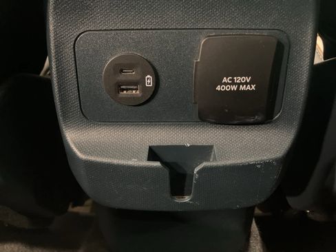 Used 2024 Ford Maverick Lariat image 26