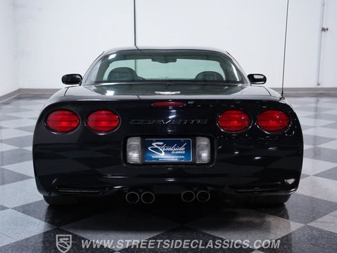 Used 2003 Chevrolet Corvette Z06 w/ Memory Package, 3 Drivers RWD image 9