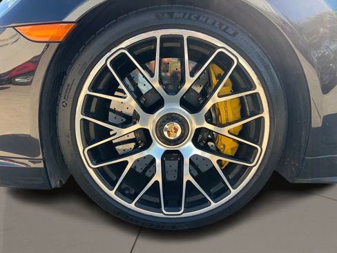 Used 2014 Porsche 911 Turbo S image 8